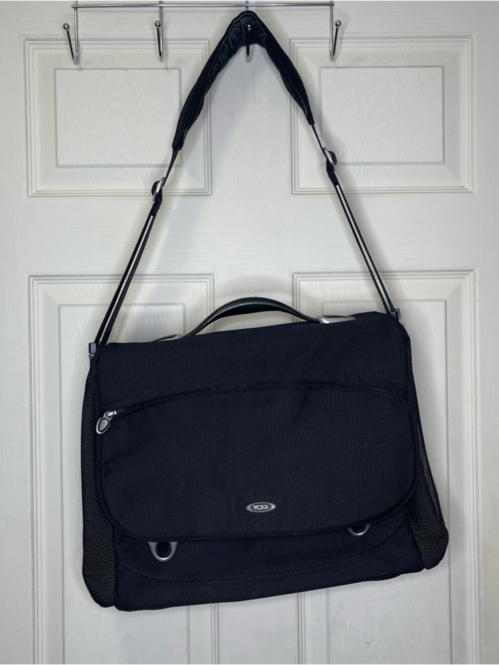 Tumi T3 Flip Flap Brief Laptop Briefcase Messenger Bag